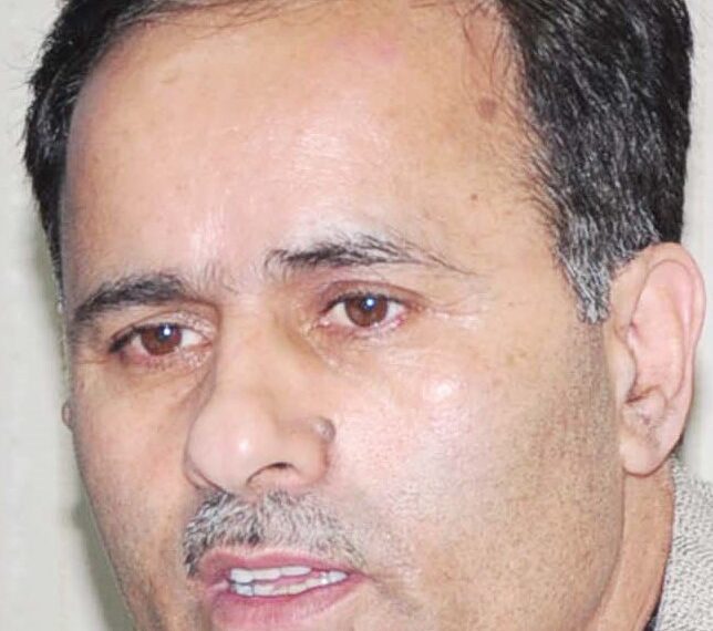 Union Minister lauds DC Bla for placing public convenience on priority without compromising public health