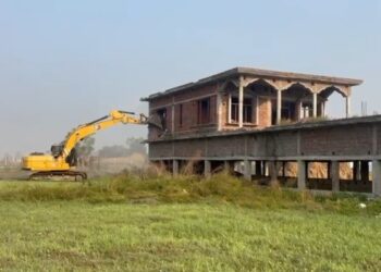 Jammu Admin continues drive against land grabbers, drug peddlers