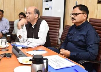 Jal Shakti Minister, Advisor to CM review I&FC sector of Kashmir Division