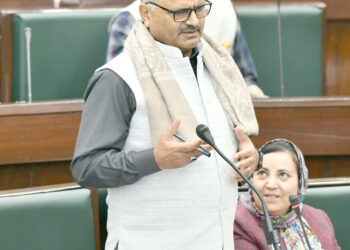 J&K closes 158 Stone Crushers, Hot Mix Plants for environmental violations: Javed Rana