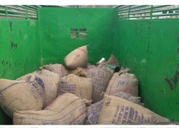 J&K Police seizes illegal Rice consignment during naka checking at Vilgam Handwara