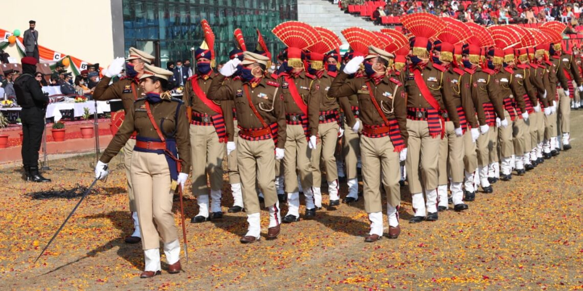 72nd R-Day Parade: JKP Pipe band bags Ist position, JKAP women contingent II and distt police Jamu 3rd, DGP congrats them