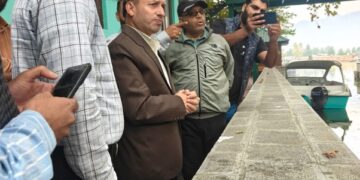 Vice Chairman JKLCMA visits TchuntiKhul, Dal Lock Gate