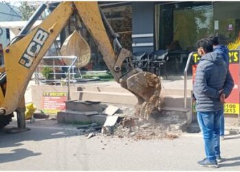 JMC conducts anti-encroachment drive in Rehari, Sarwal areas
