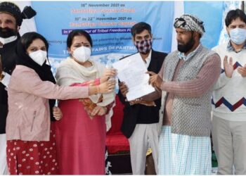 Janjatiya Gaurav Saptah: B’pora Adm. organizes CCW for tribal students, aspirants