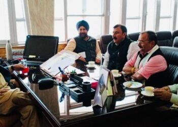 Legislators call on Javed Rana at Civil Sectt Srinagar, rais issues of public importance