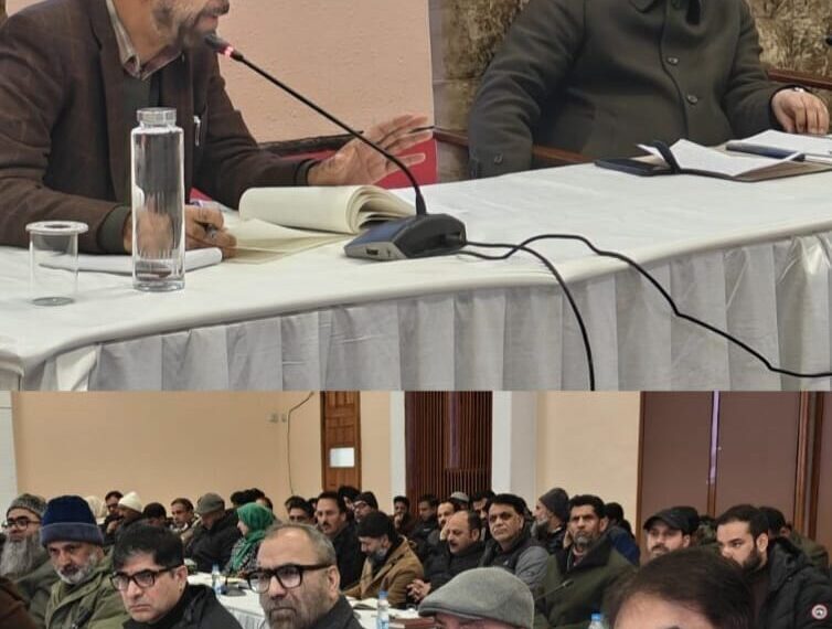 Javid Dar reviews performance of RDD Kashmir, lauds record MGNREGA gains