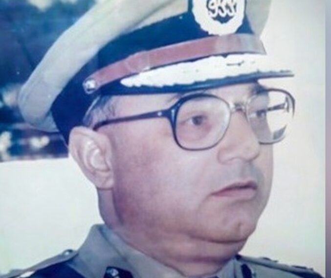 Former J&K DGP Jeelani Pandit passes away, J&K Police condoles his demise