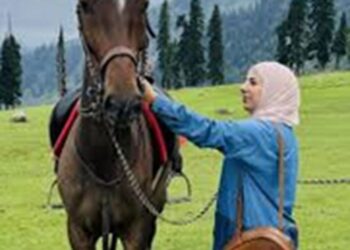 Jordan tourist surprised to see Kashmir’s hospitality, receives gifts, attends weddings