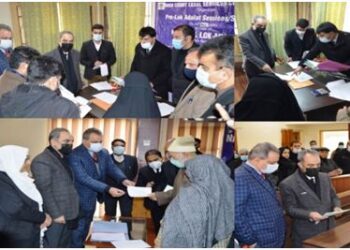 Justice Magrey inaugurates 4th National Lok Adalat at Distt Court, Srinagar
