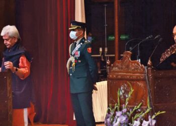 LG administers oath to Justice Pankaj Mithal as new Chief Justice of High Court for J&K, Ladakh