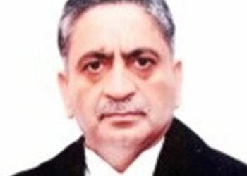 Justice Sanjeev Kumar visits Baramulla, Inspects Court operations & inaugrates e-Seva Kendra at DLSA B’la