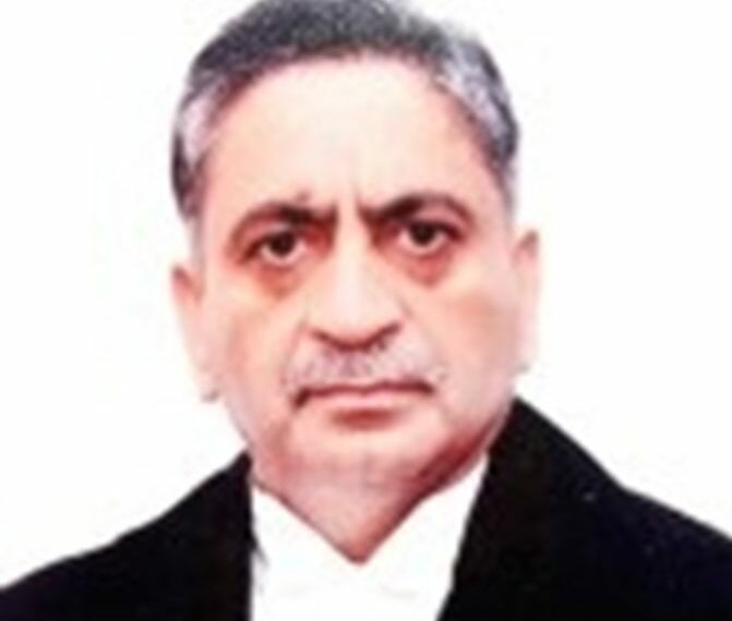 Justice Sanjeev Kumar visits Baramulla, Inspects Court operations & inaugrates e-Seva Kendra at DLSA B’la