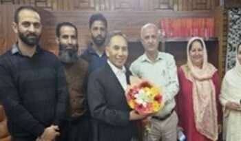 J&K LSA felicitates Chief Justice Tashi Rabstan