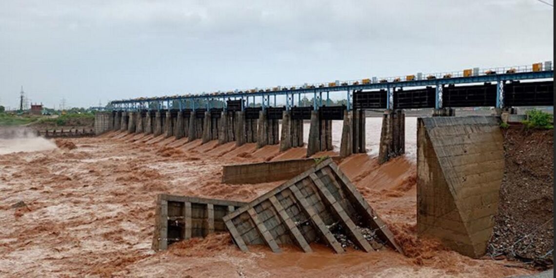 J&K Flooded: 2 Killed, Rivers Swell