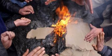 Shopian freezes at 0.5°C as night temperatures dip across Kashmir