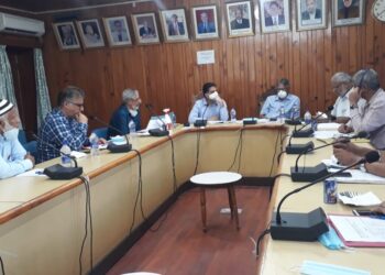 ‘Need to increase employability of JK students’, VC Talat discusses with Secy Hr Edu plan for introduction of vocational courses