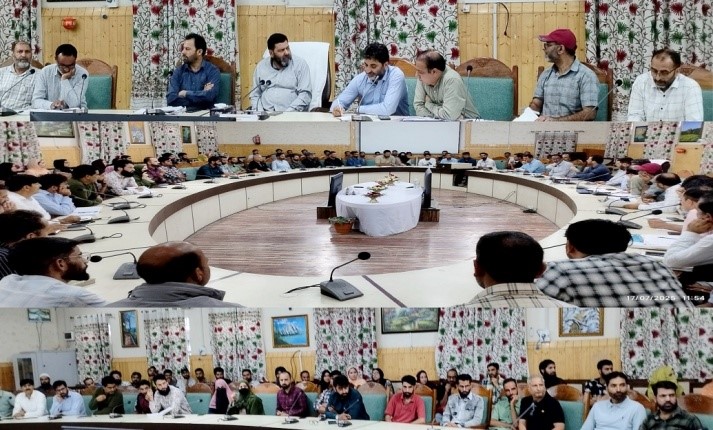 ADDC Kupwara reviews status of Kisan Khidmat Ghars, progress of HADP