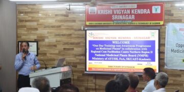 KVK Srinagar Holds Workshop on Medicinal Plant Conservation, Herbal Gardens