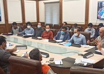 Kansal exhorts PDD deptt to embark on a mission to provide 24X7 power to all