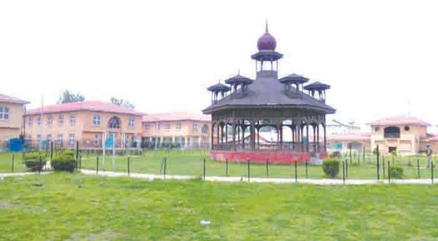15-day Ramzan Festival commences at Kashmir Haat Srinagar