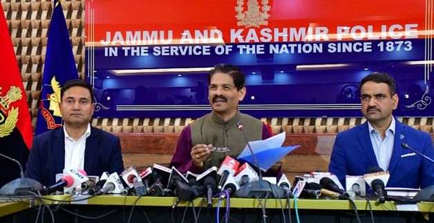 Mirwaiz Farooq Assassination Case: 2 accused Hizb militants absconding since 1990 arrested, handed over to CBI, Says J&K Police
