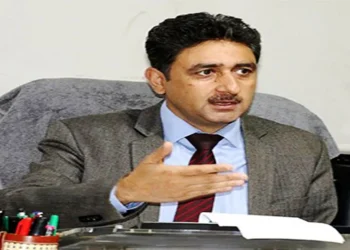 DDC Kupwara reviews progress of languishing projects