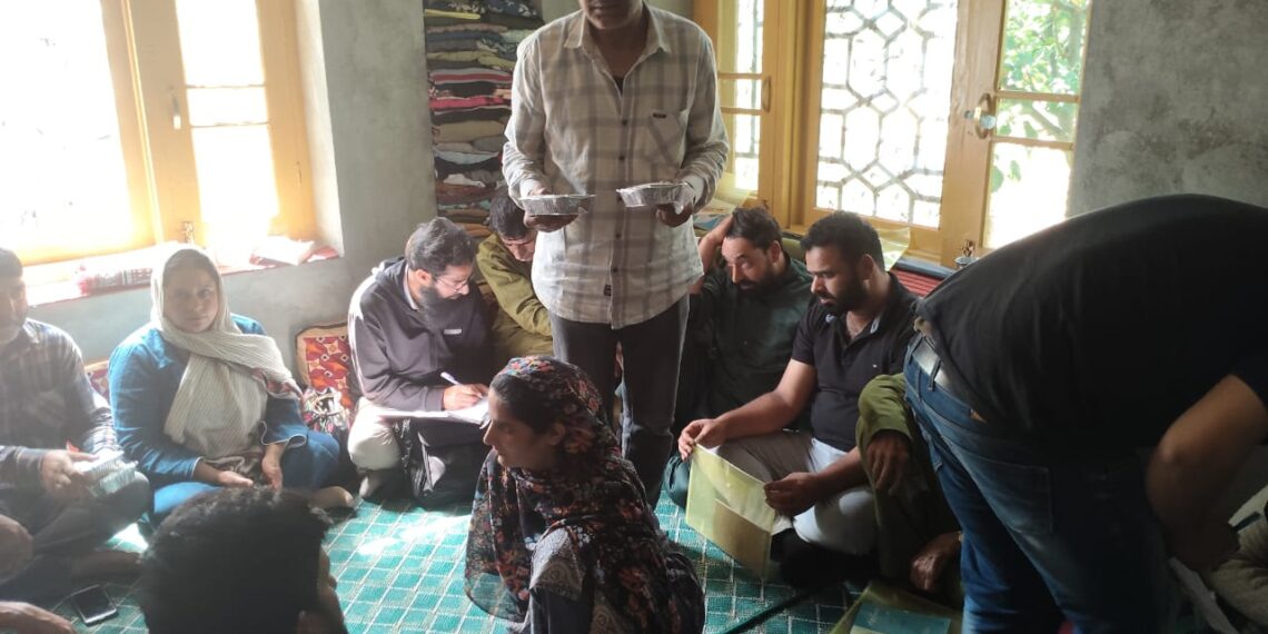 Central Silk Board–CSR&TI, Pampore holds awareness prog in collaboration with  Sericulture Dev Deptt, J&K  in Kuthar Ang
