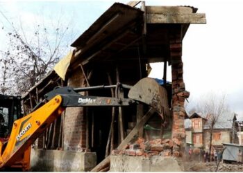 LC&MA conducts spl demolition drive, demolishes 02 illegal constructions