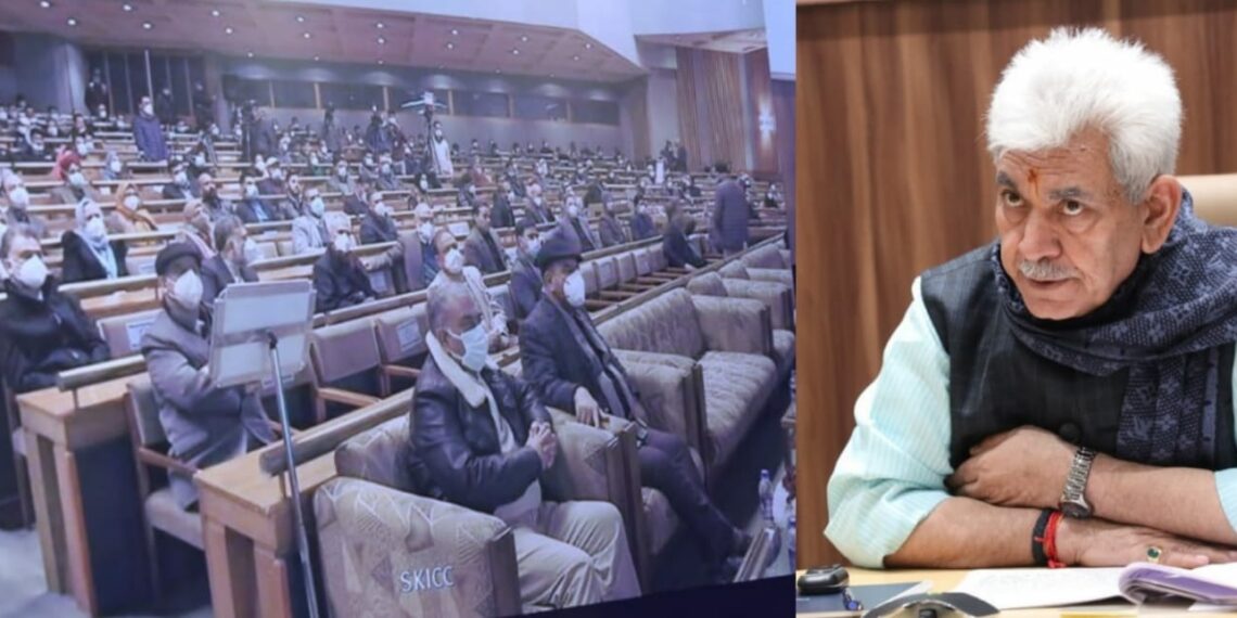 LG Manoj Sinha addresses SKIMS’s 39th Annual Day celebrations-Pic/Kashmir Horizon