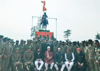 J&K: LG Sinha, M’rashtra CM Shinde Unveil Statue Of Chhatrapati Shivaji Maharaj At Kupwara