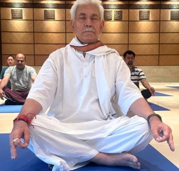 LG Joins Yoga Enthusiasts to celebrate Int’l Day of Yoga 2025