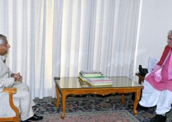 LG Ladakh Brig. (Dr.) B.D. Mishra (Retd.), calls on LG Sinha at Raj Bhavan
