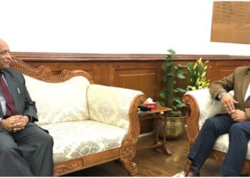 LG Ladakh meets Dr Jitendra, seeks Snow Sculpture StartUp technology