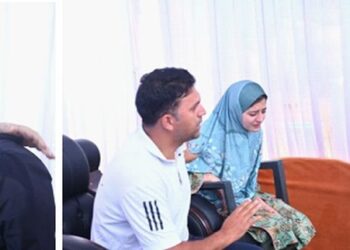 LG Pays Tributes To Martyr Ashiq Hussain