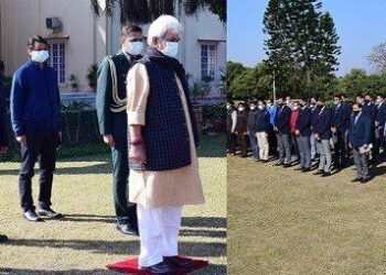 LG, Raj Bhavan staff pay homage to freed om fighters