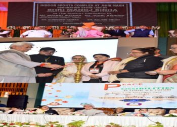 K H Snippets: LG Sinha, CM Omar In A Week That Ends