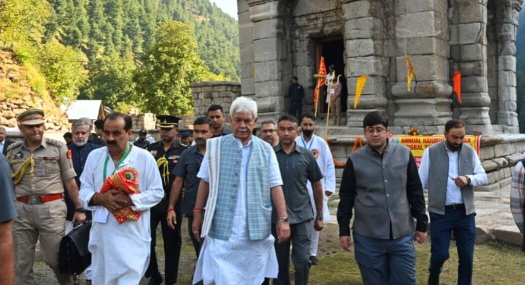 LG Sinha Flags Off Harmukh–Gangbal Yatra, Calls It a Living Expression of Kashmir’s Spiritual Heritage
