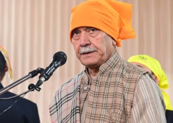 LG Lauds J&K Police for Cracking “While Collar Terror Module”, Pays Tributes To Nowgam victims