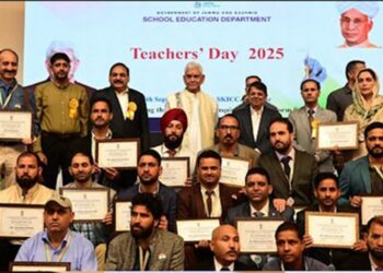 LG Sinha’s Eco-Ed Plan On Teacher’s Day: Balance J&K’s Growth With Nature