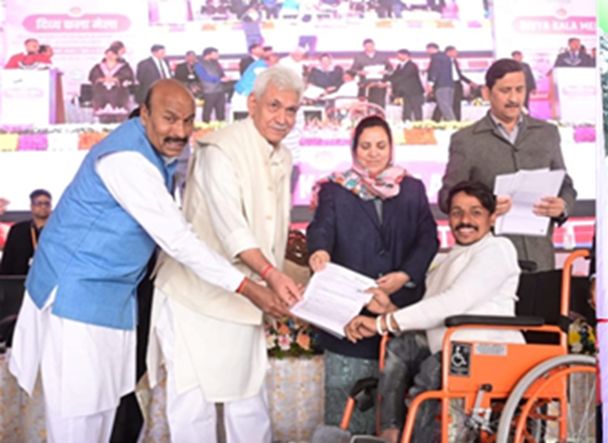 LG, Union Minister Dr Virendra Inaugurate Divya Kala Mela Towards Economic Empowerment Of Divyangjan