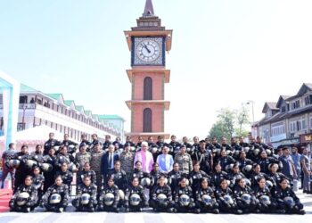 LG flags off CRPF Women Bike Expedition ‘Yashasvini’ from the iconic Lal Chowk, Srinagar
