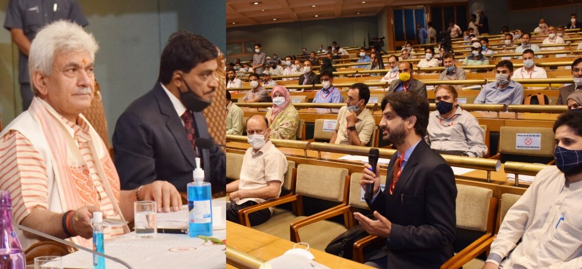 LG Manoj Sinha inaugurates 2-day workshop on New Education Policy at SKICC Srinagar-Pic/Kashmir Horizon