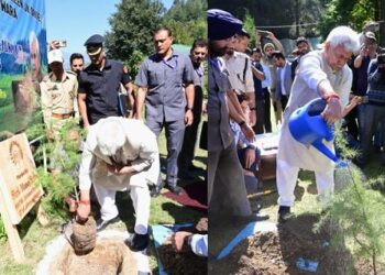 LG interacts with PRIs, residents of border villages, public delegations at Kupwara
