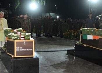LG Sinha pays tributes to Army officers killed in Anantnag