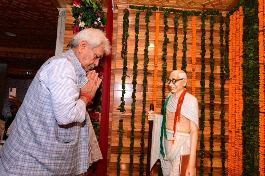 LG unveils statue of Mahatma Gandhi, a Charkha installation at Civil Sectt, Srinagar