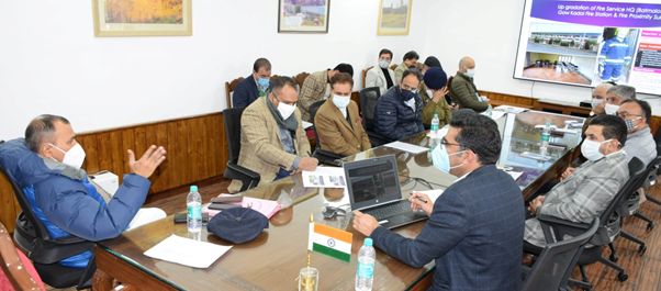 LG’s Pr Secy reviews Srinagar Smart City Projects