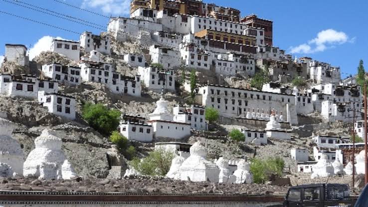 95 % jobs to be reserved for Ladakhis, women to have 33 % reservation in Hill Councils, Says Dorjay