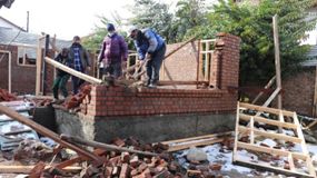 LC&MA carries out demolition drive at various Srinagar areas