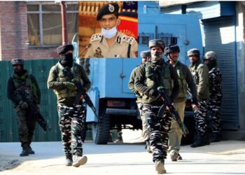 LeT militant, 2 soldiers killed in Shopian gunfight